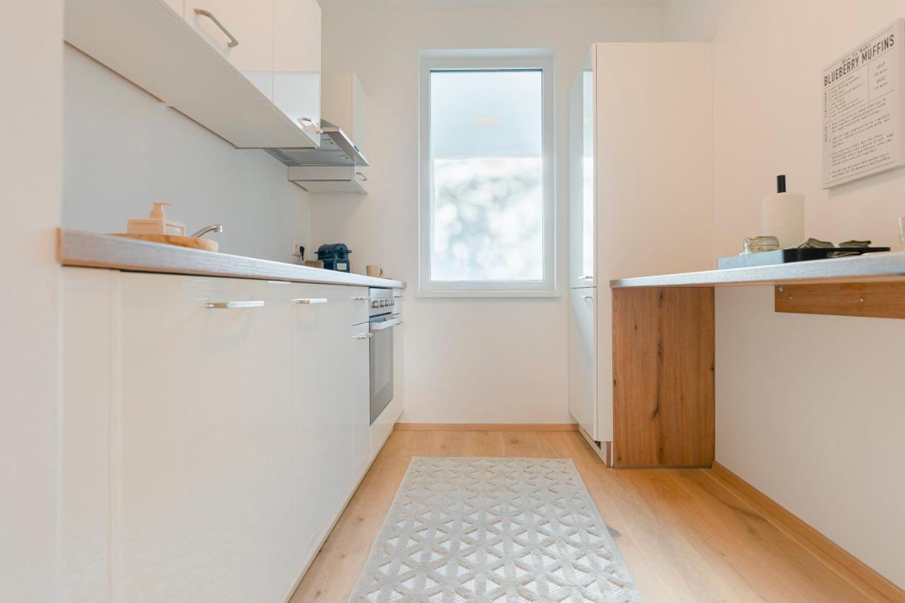 Garden.Lounge Krems Am Steinertor Apartment Bagian luar foto