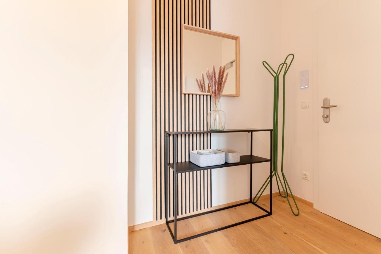 Garden.Lounge Krems Am Steinertor Apartment Bagian luar foto