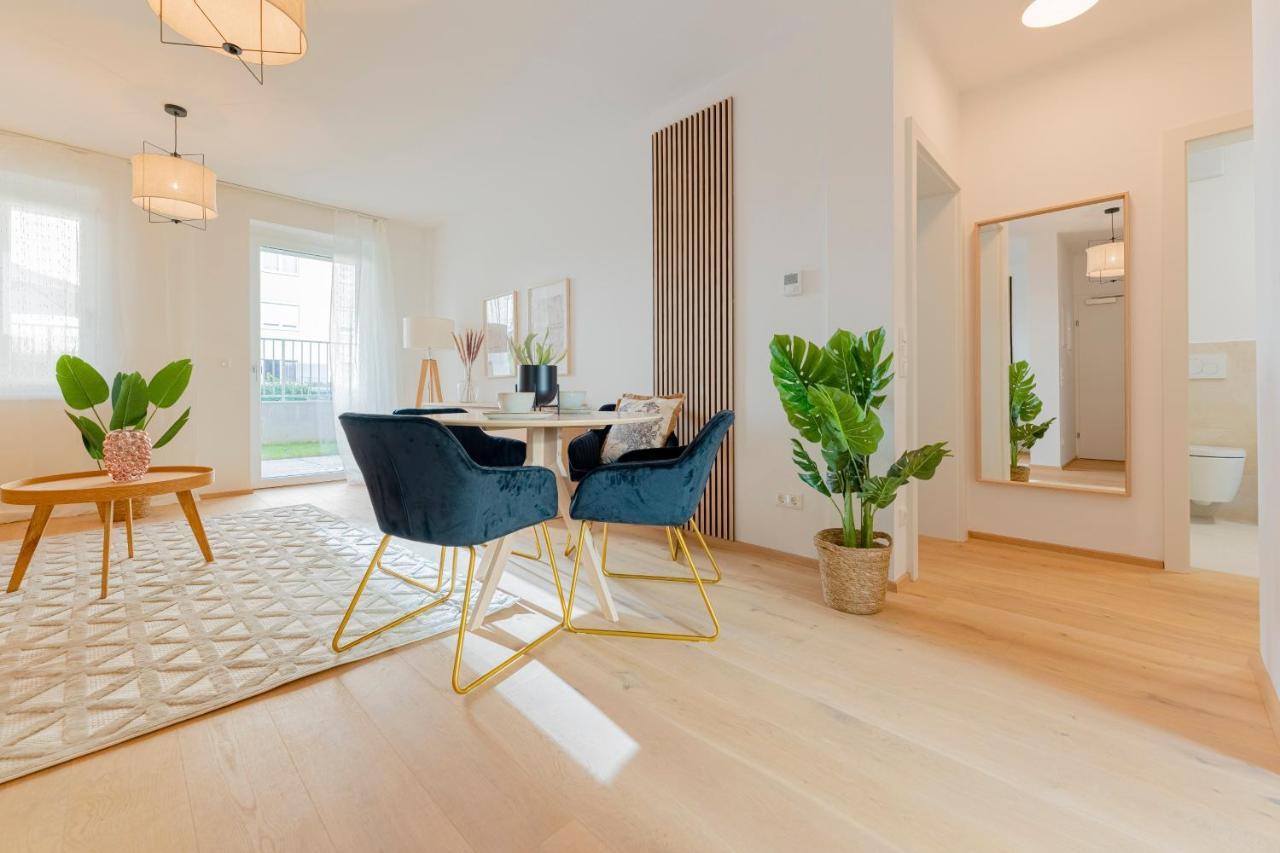 Garden.Lounge Krems Am Steinertor Apartment Bagian luar foto