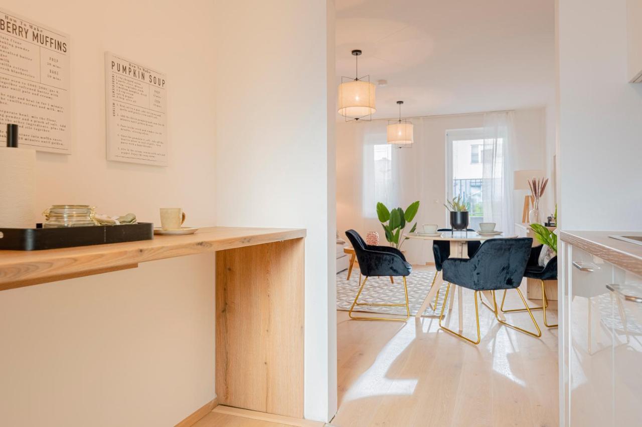 Garden.Lounge Krems Am Steinertor Apartment Bagian luar foto